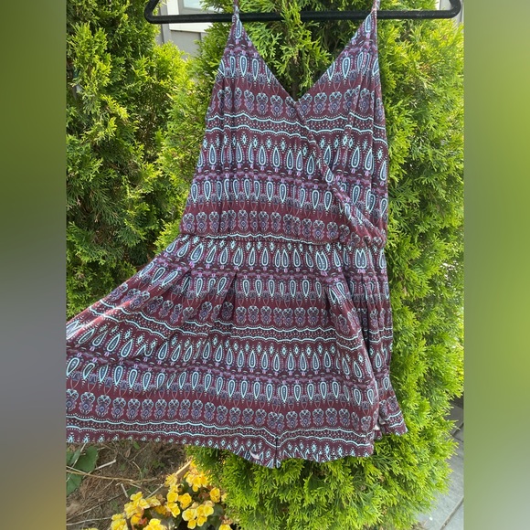 Shorts romper with adjustable straps - Picture 3 of 6